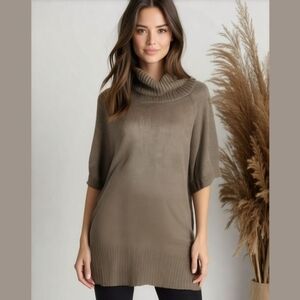Sweater, green, short sleeve, with open turtleneck, size L